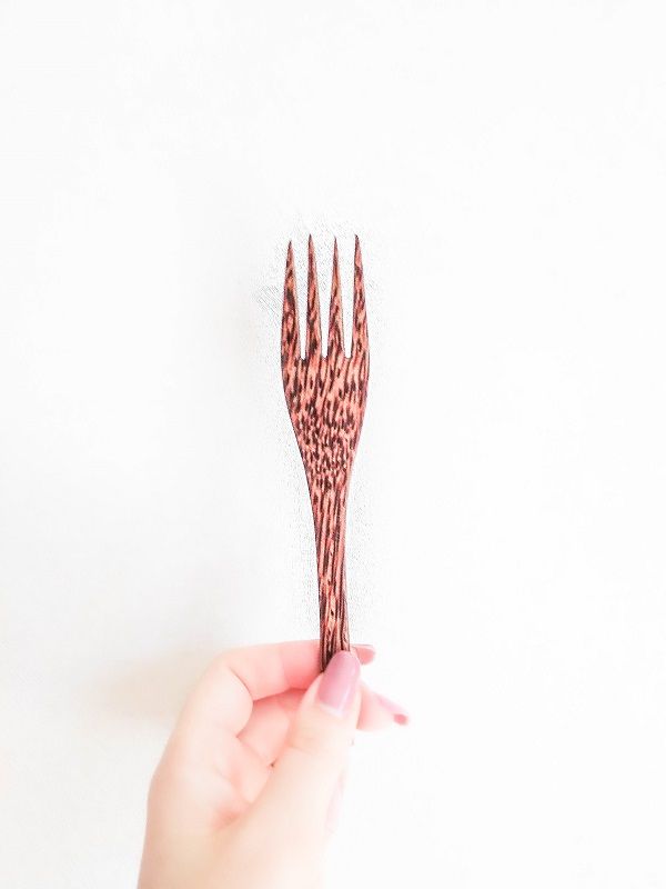 Дерев'яна кокосова виделка